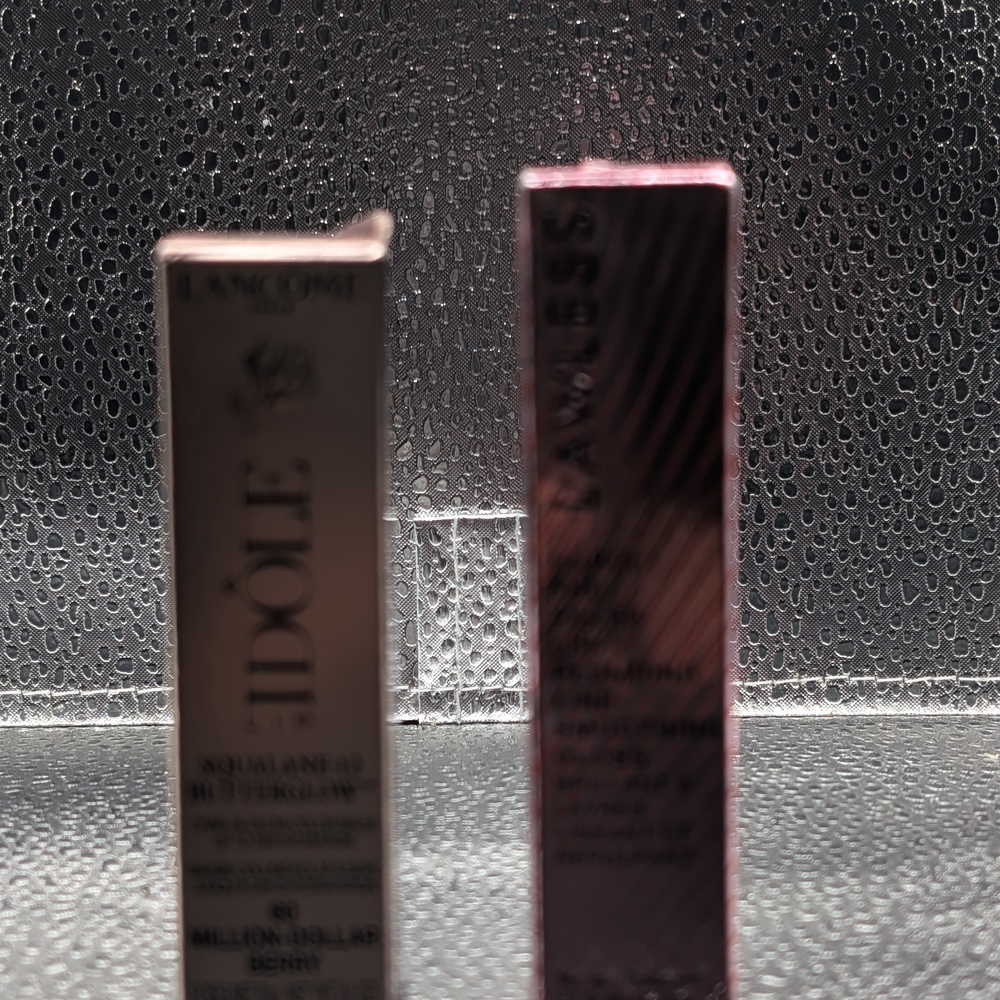 Lancome Idole Lip Balm Million Dollar Berry-Lawless Lip Plumping Gloss Velvet